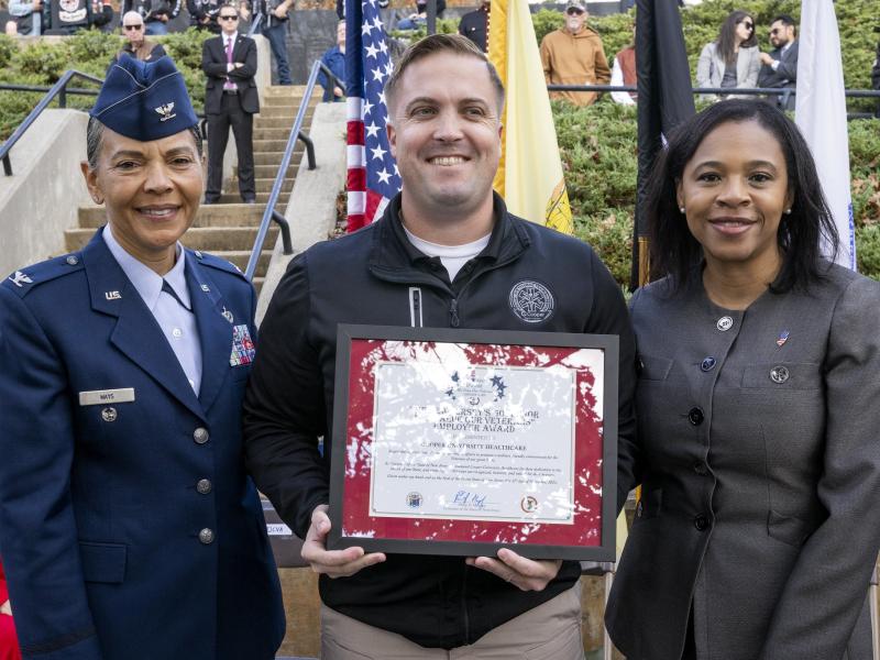 Cooper University Health Care Receives “We Value Our Veterans” Award From New Jersey Governor’s Department of Veterans Affairs